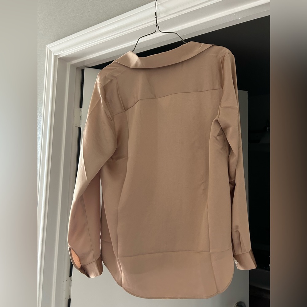 Ann Taylor button down - Picture 4 of 5